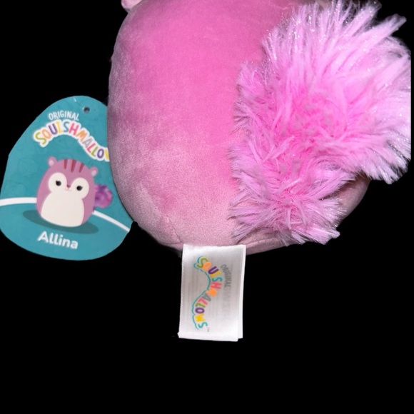 5-inch Allina the Squirrel Official Squishmallows - Picture 5 of 9